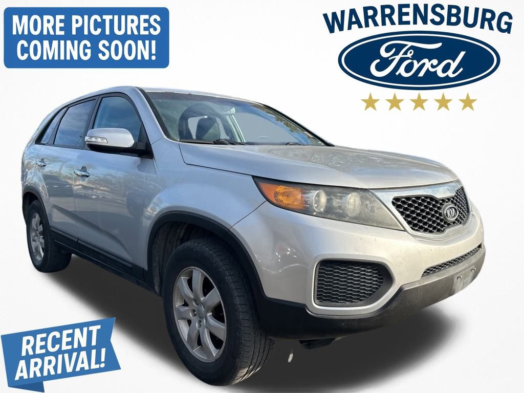 Used 2013 Kia Sorento LX w/ Third Row Pkg