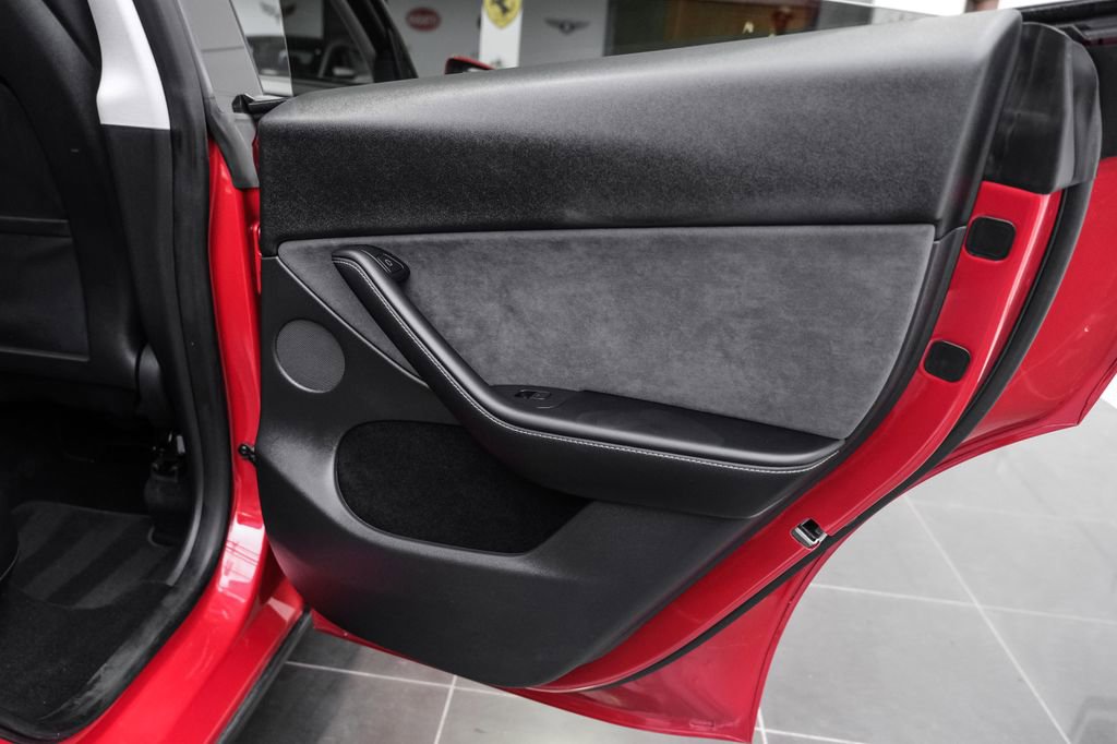 Used 2023 Tesla Model Y Long Range AWD/4WD image 43