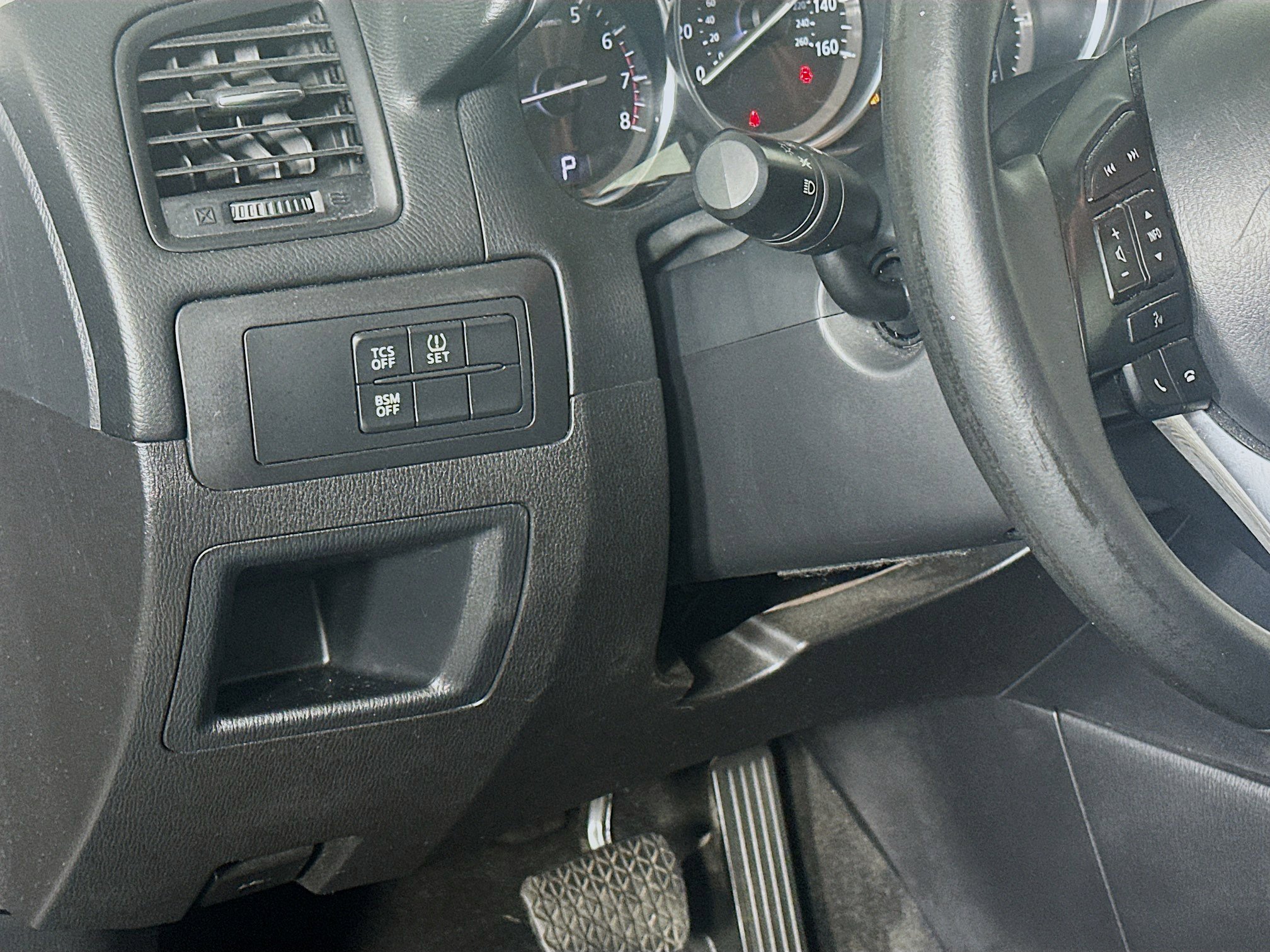 Used 2015 MAZDA CX-5 Touring w/ Bose/Moonroof Package FWD image 17