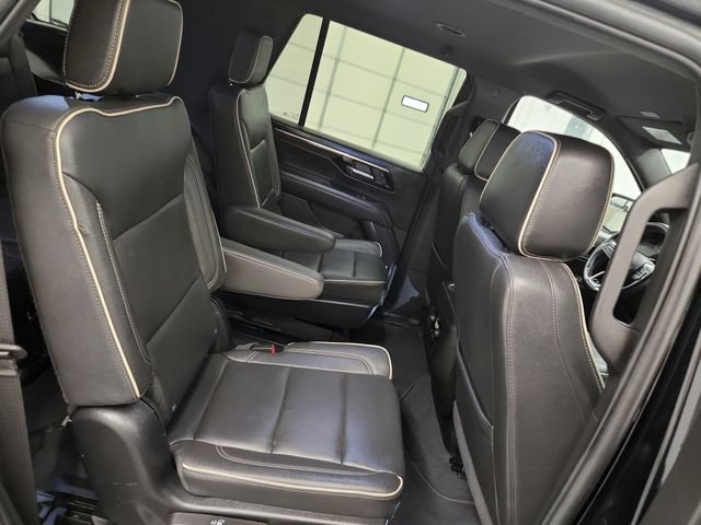 Used 2025 Chevrolet Tahoe Premier RWD image 40