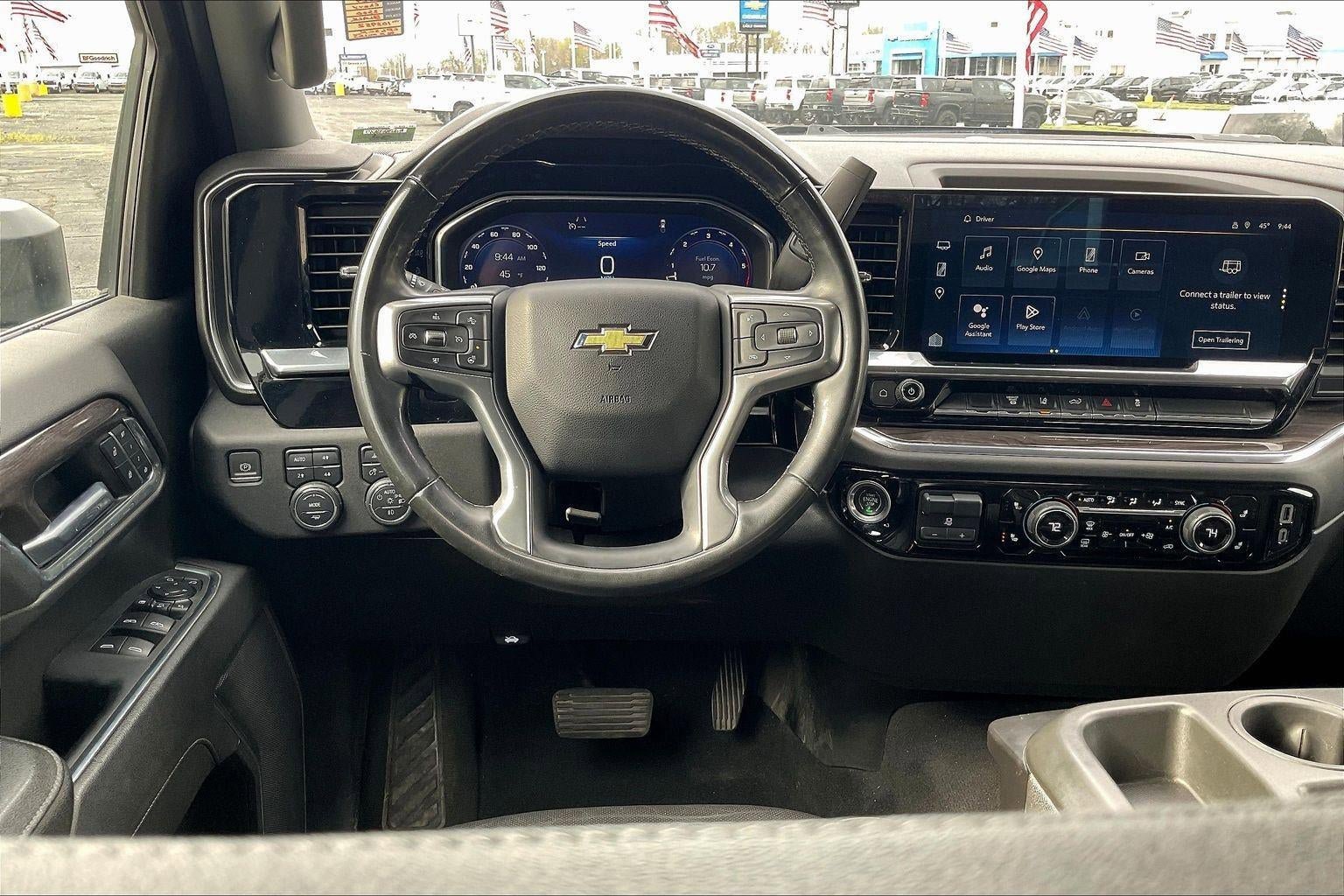 Used 2024 Chevrolet Silverado 2500 LTZ AWD/4WD image 5