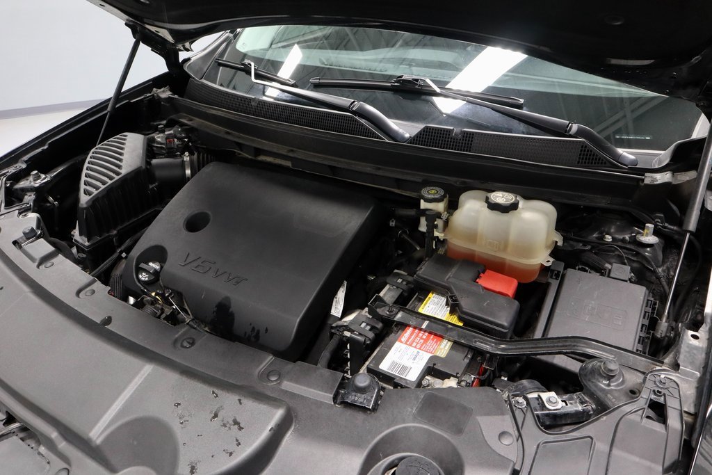 Used 2018 Chevrolet Traverse LT w/ LPO, Floor Liner Package image 17