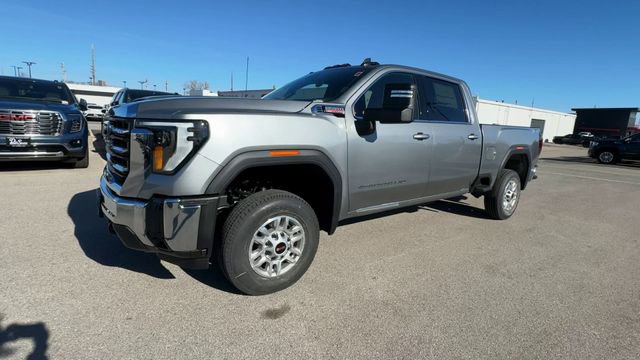 New 2026 GMC Sierra 2500 SLE w/ SLE Value Package; image 4