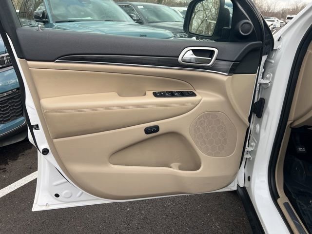 Used 2019 Jeep Grand Cherokee Limited w/ Luxury Group II AWD/4WD image 4