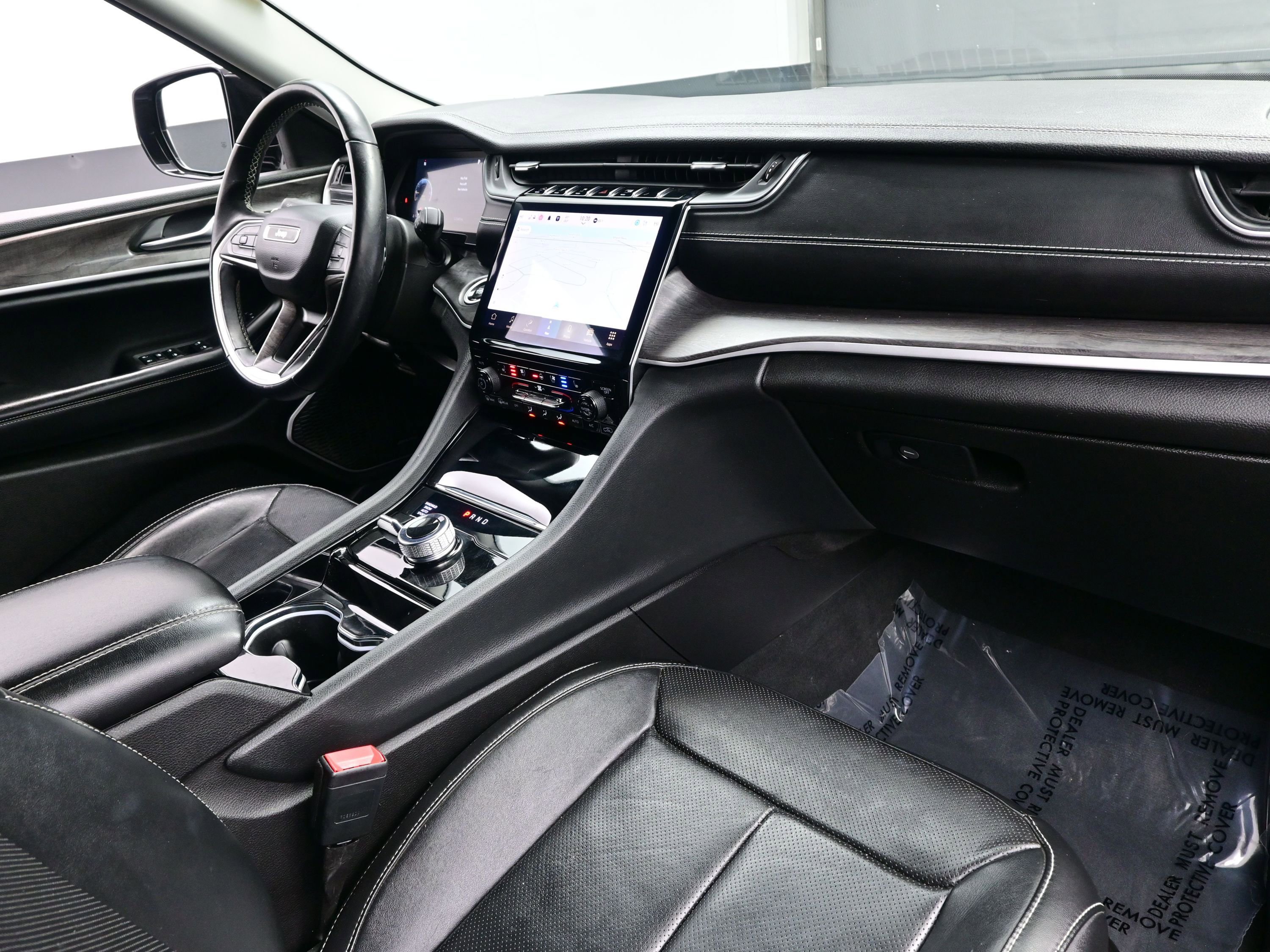 Used 2022 Jeep Grand Cherokee L Limited w/ Luxury Tech Group II image 14