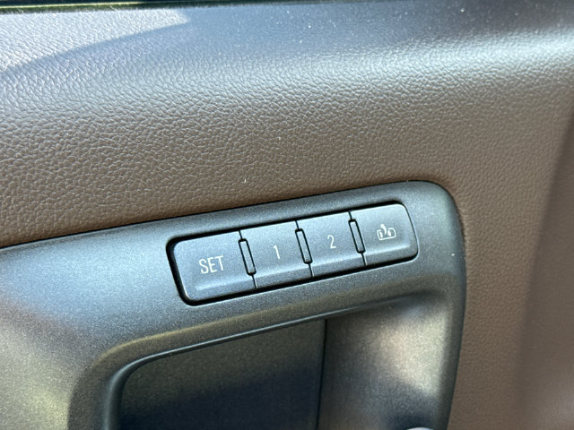 Used 2015 Chevrolet Silverado 2500 High Country w/ Duramax Plus Package AWD/4WD image 21