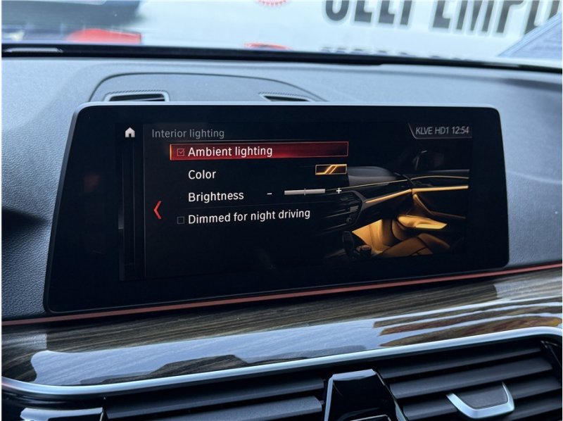 Used 2017 BMW 530i 530i Sedan 4D image 49