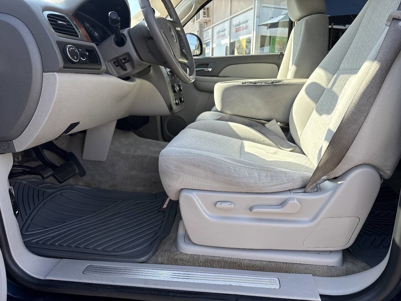 Used 2007 GMC Yukon SLE image 3