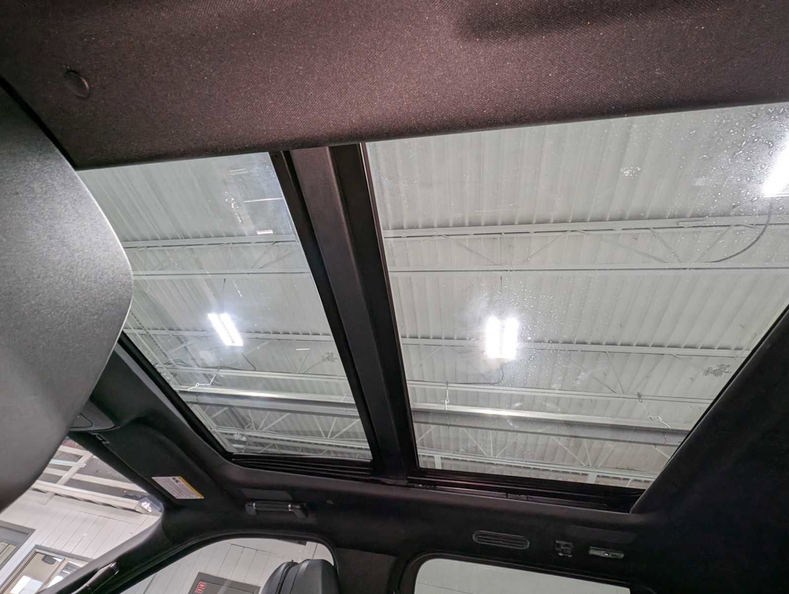 Used 2025 Lincoln Navigator Reserve w/ Jet Appearance Package image 18