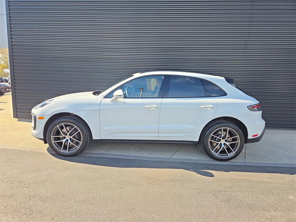 New 2026 Porsche Macan image 35