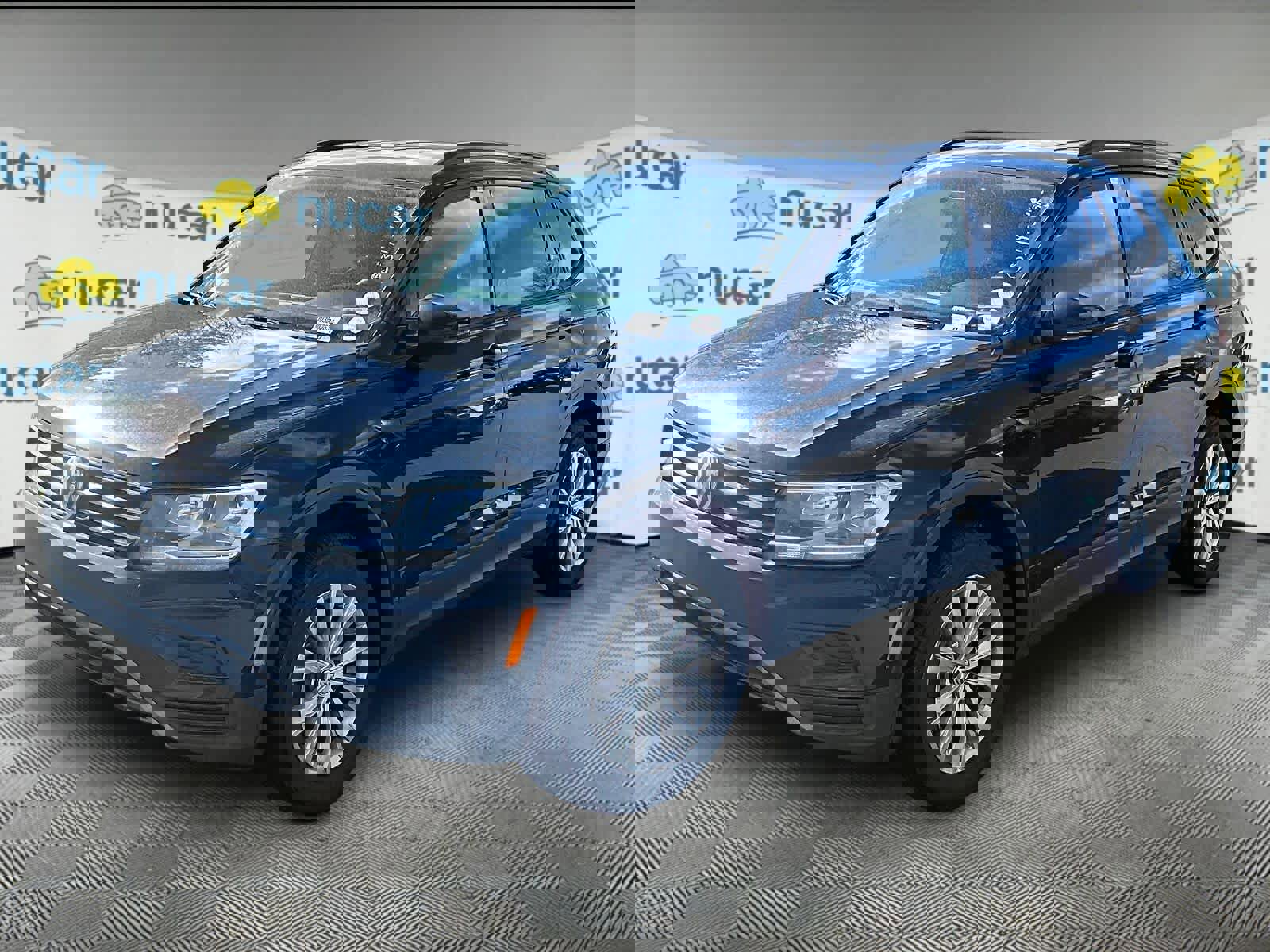 Used 2020 Volkswagen Tiguan S image 2