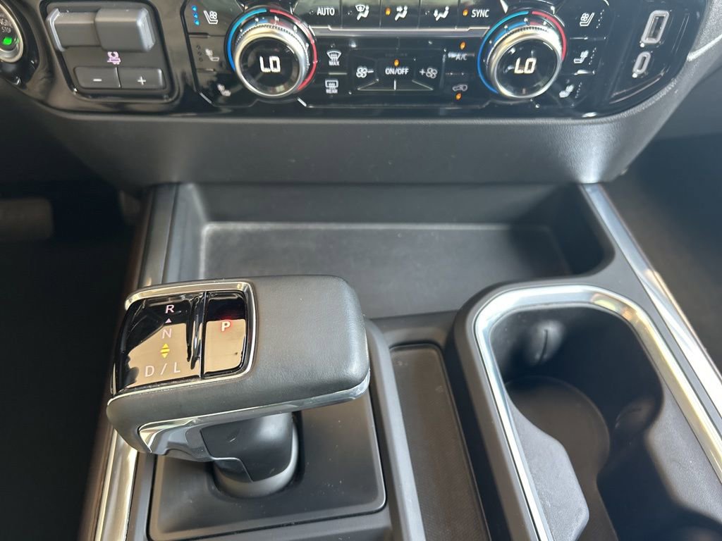 Used 2024 GMC Sierra 1500 SLT w/ SLT Premium Plus Package AWD/4WD image 18