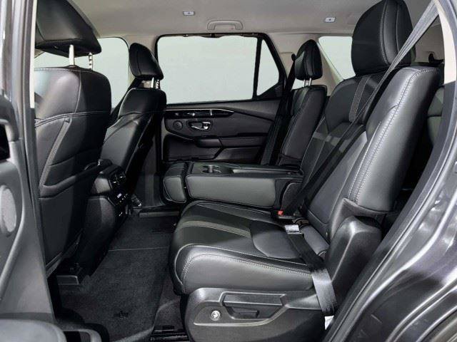 Used 2025 Honda Pilot EX-L image 43