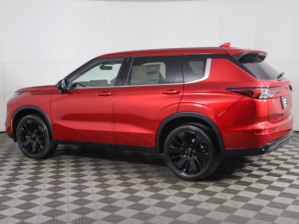 New 2026 Mitsubishi Outlander LE FWD image 14
