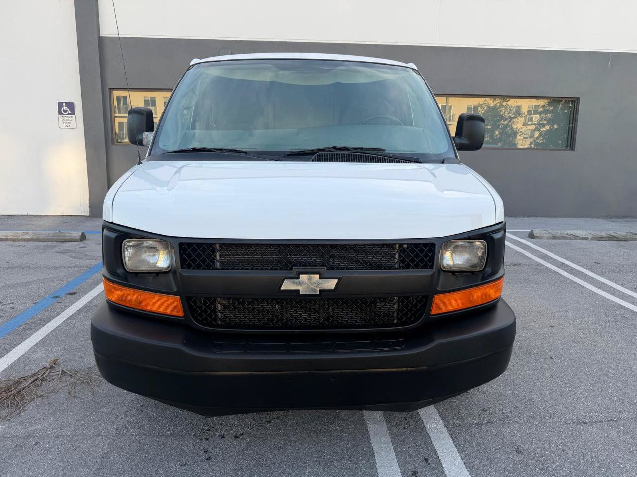 Used 2012 Chevrolet Express 2500 RWD image 6