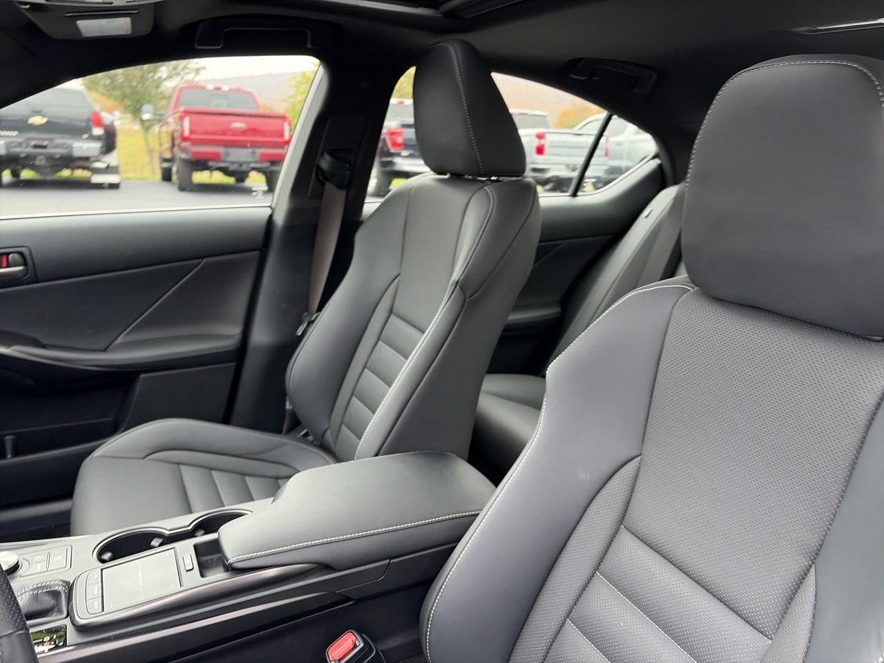Used 2022 Lexus IS 350 F Sport w/ Accessory Package AWD/4WD image 21