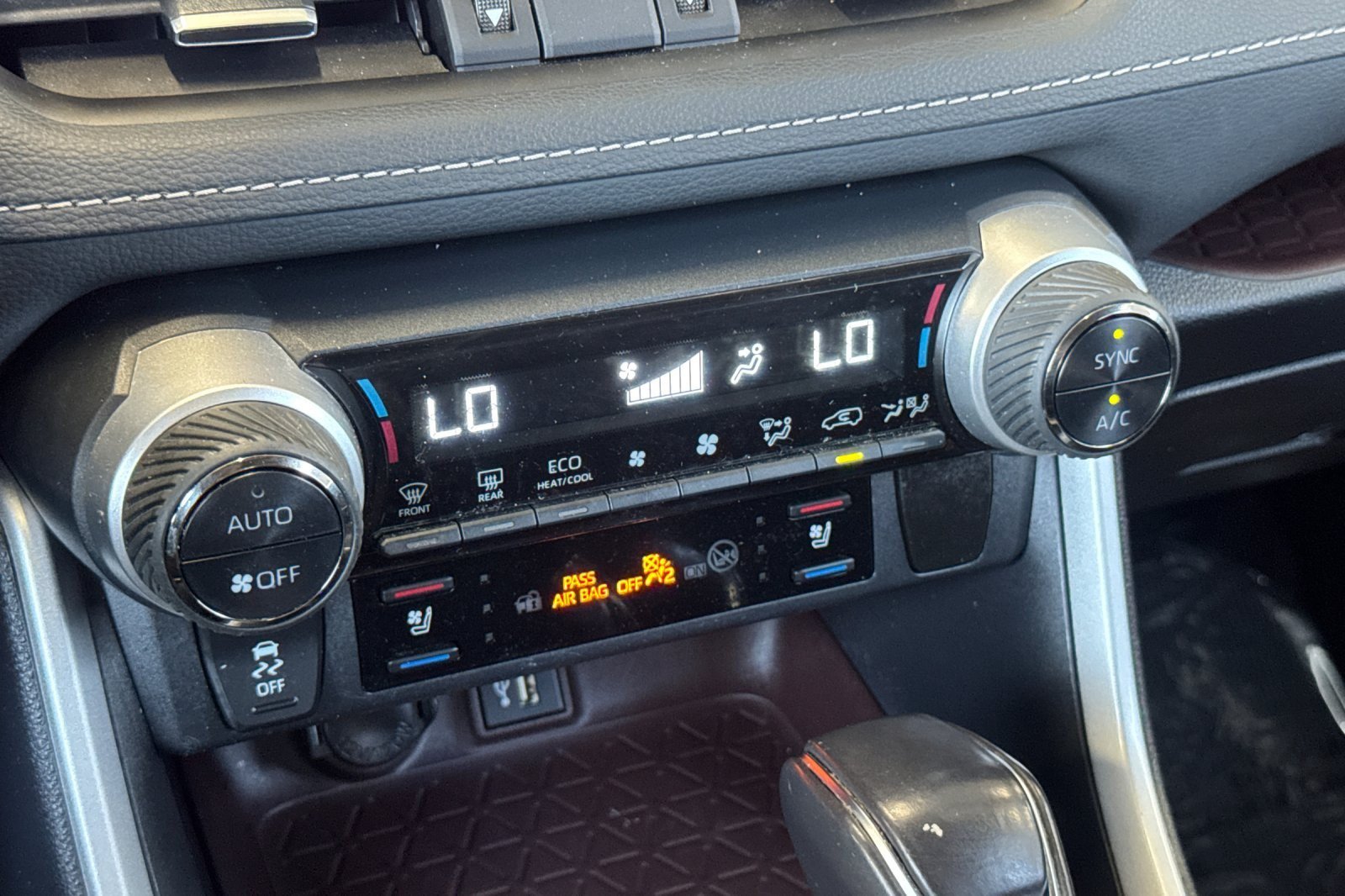 Certified 2024 Toyota RAV4 Limited AWD/4WD image 19