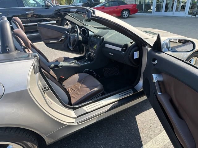Used 2005 Mercedes-Benz SLK 350 image 13