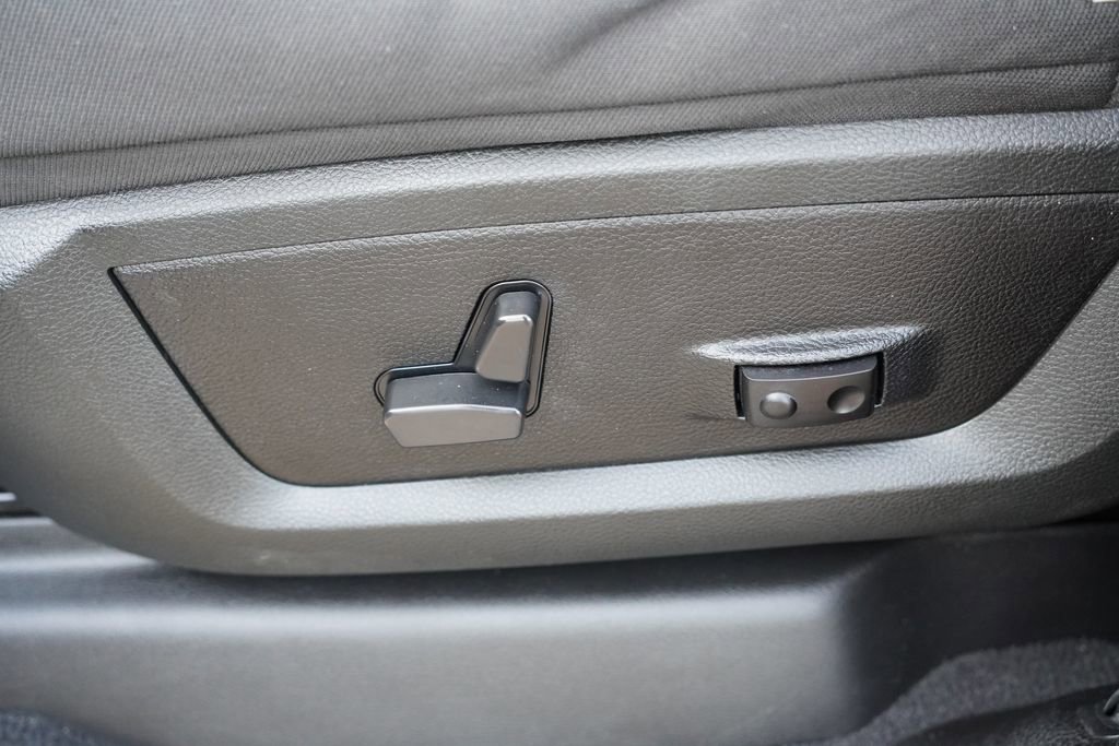 Used 2023 RAM 2500 Big Horn w/ Level 1 Equipment Group image 23