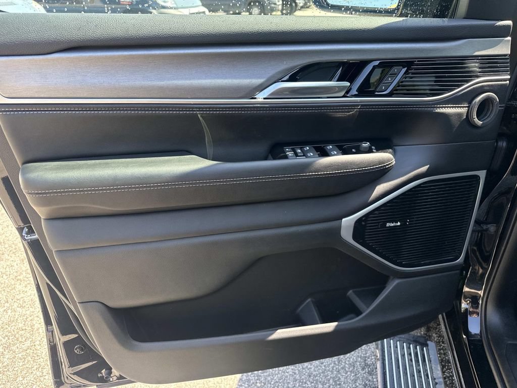 New 2026 Jeep Grand Wagoneer Limited AWD/4WD image 19