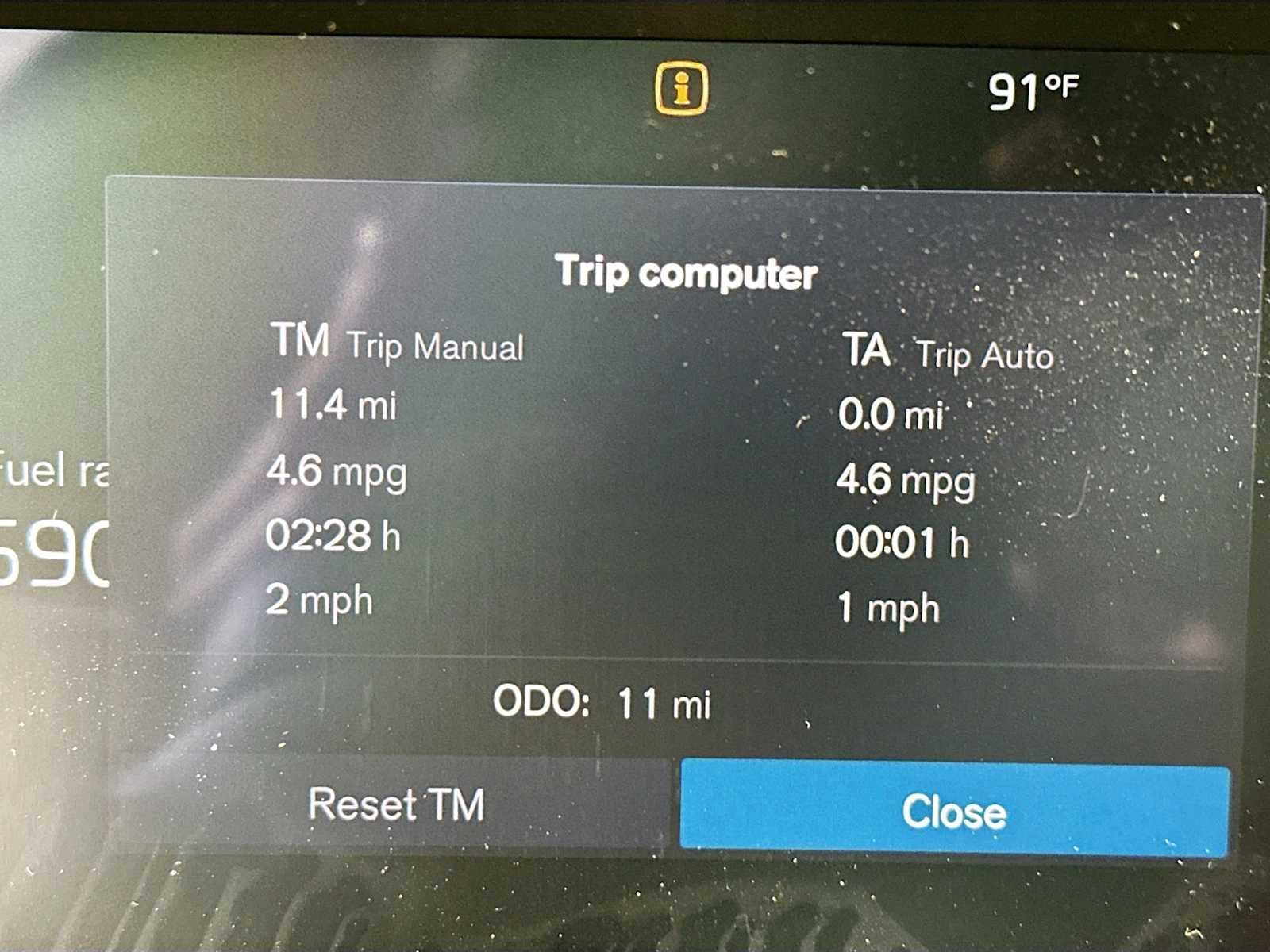 Used 2025 Volvo XC40 B5 Core w/ Climate Package image 12