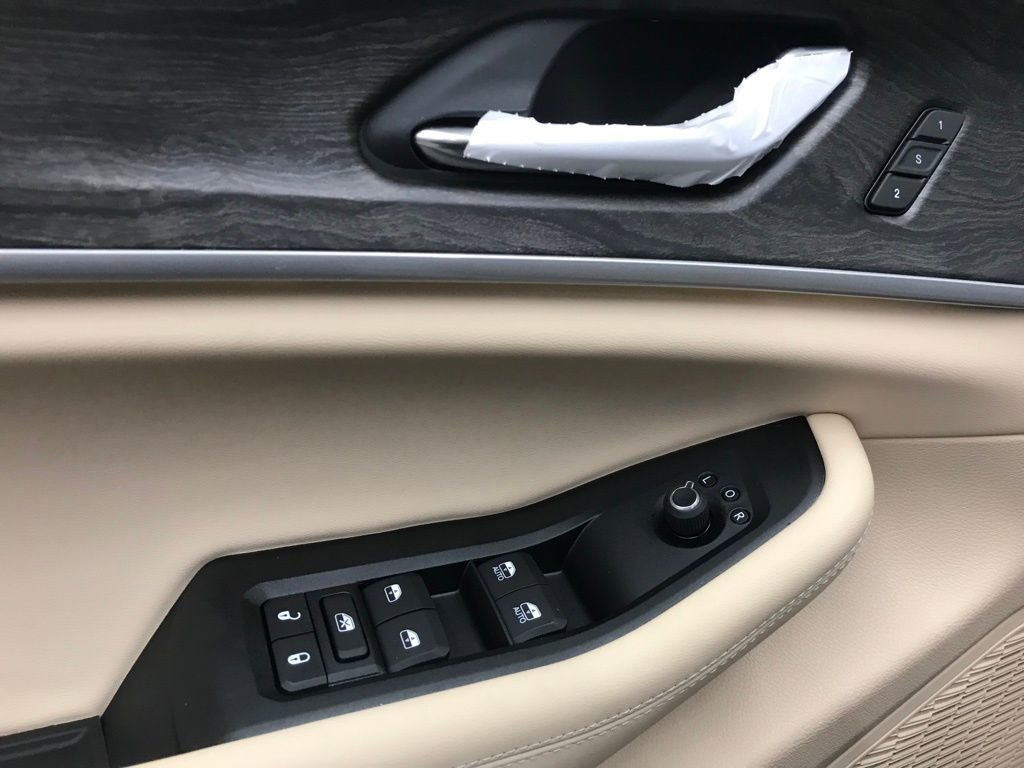 New 2025 Jeep Grand Cherokee L Limited image 10