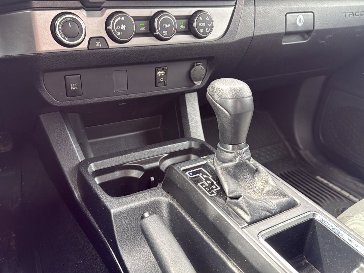 Used 2019 Toyota Tacoma SR image 15