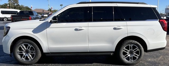 New 2025 Ford Expedition Active image 5