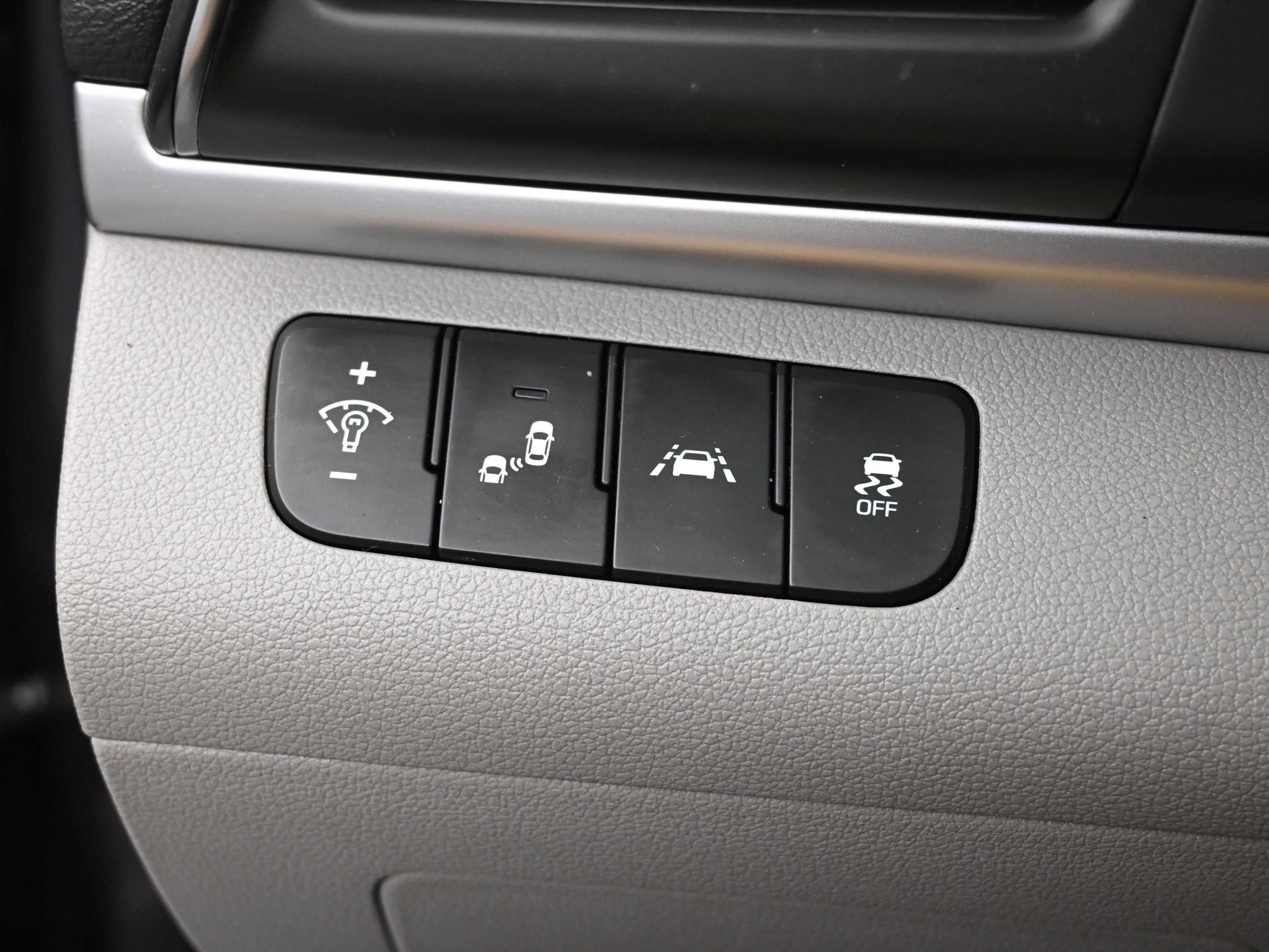 Used 2020 Hyundai Elantra Value Edition image 12