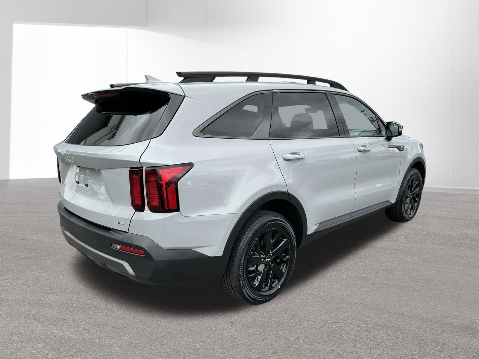 Certified 2023 Kia Sorento S AWD/4WD image 3