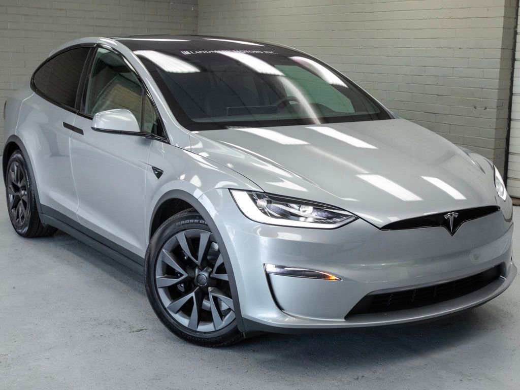 Used 2024 Tesla Model X image 10