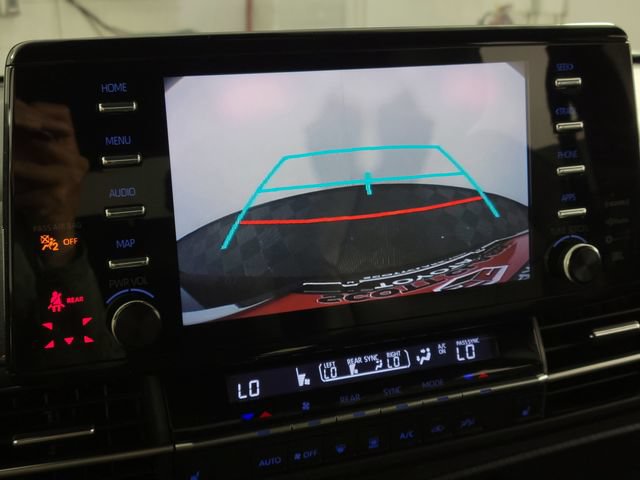 Used 2021 Toyota Sienna XSE w/ XSE Plus Package FWD image 21
