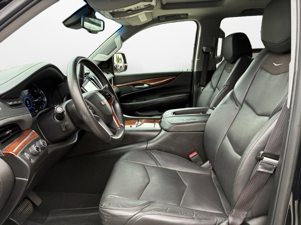 Used 2016 Cadillac Escalade Premium AWD/4WD image 11