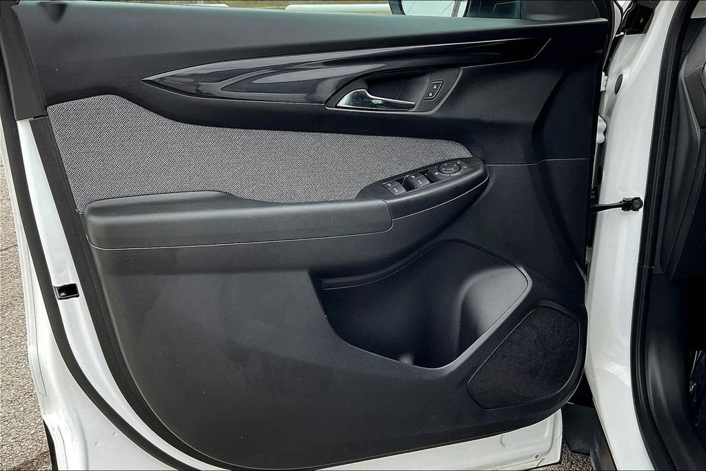 Used 2025 Chevrolet TrailBlazer LS w/ LS Convenience Package image 18