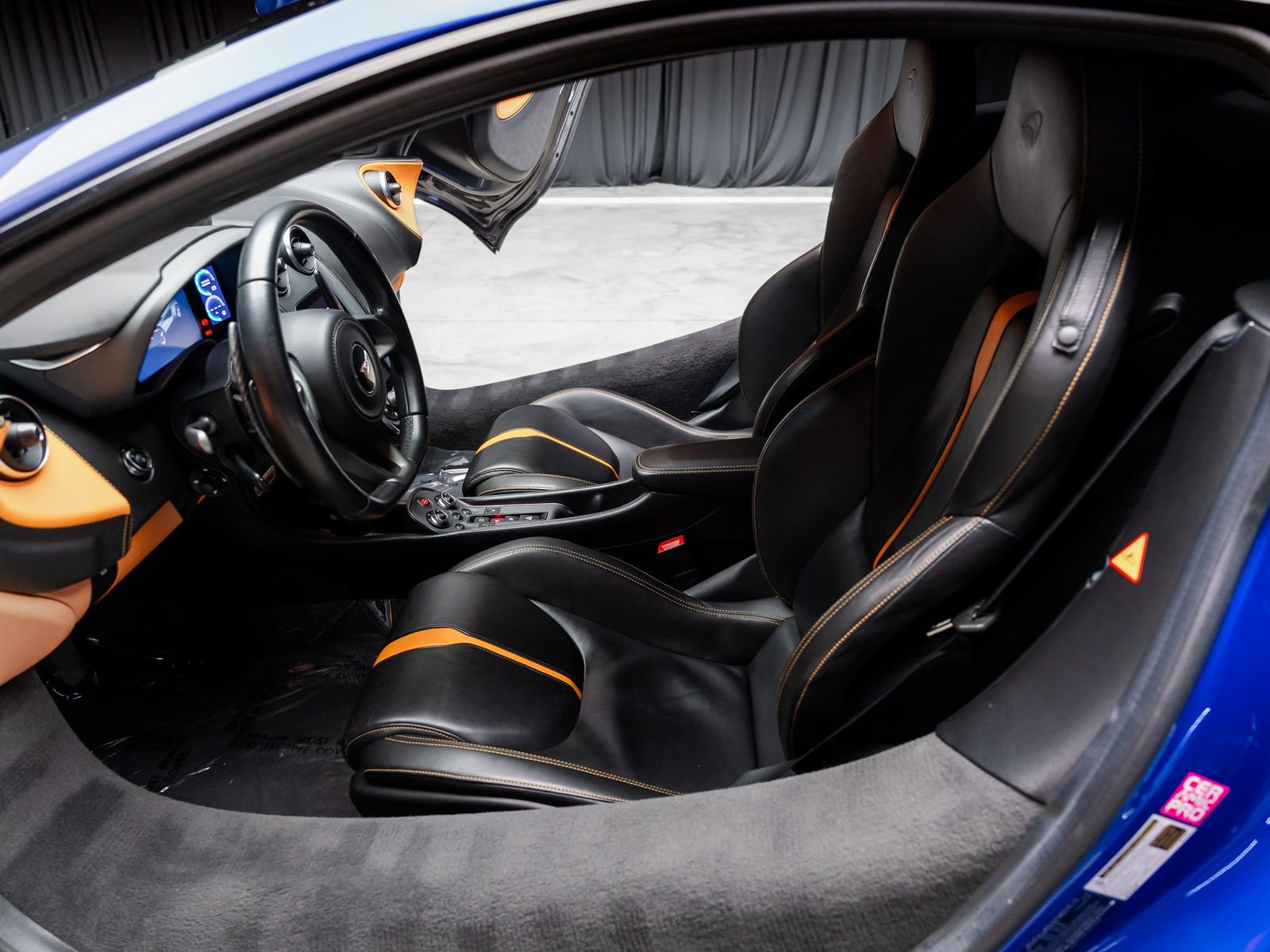 Used 2017 McLaren 570S Coupe RWD image 41