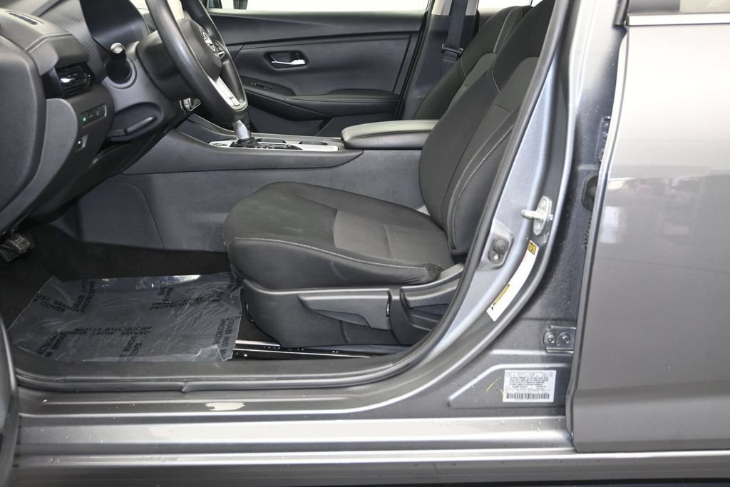 Used 2024 Nissan Sentra SV FWD image 21