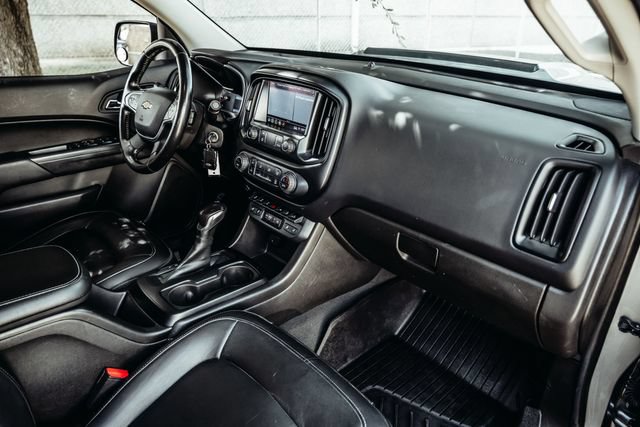 Used 2019 Chevrolet Colorado ZR2 w/ Colorado ZR2 Bison Edition AWD/4WD image 25