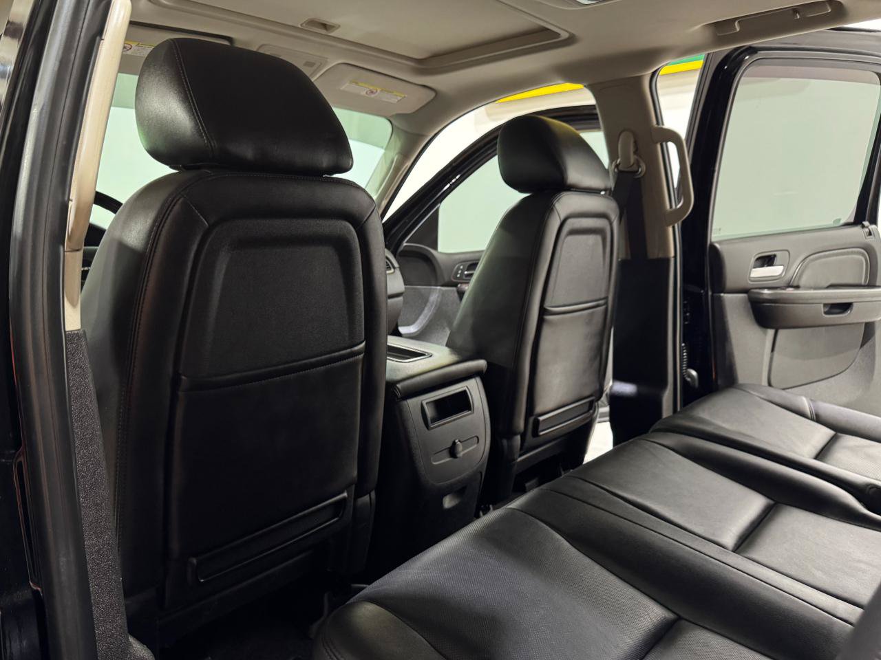 Used 2011 GMC Sierra 3500 Denali AWD/4WD image 16