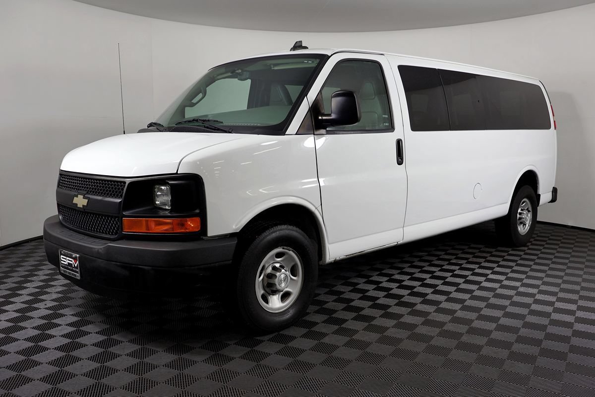 Used 2016 Chevrolet Express 3500 LS RWD image 34