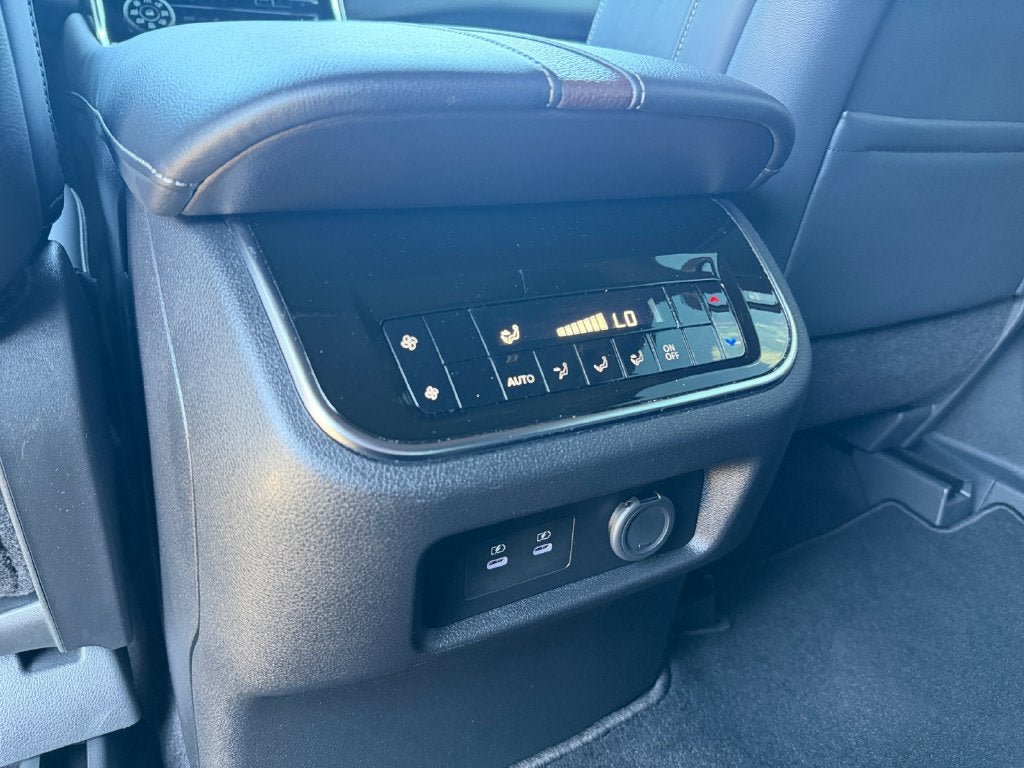 Used 2026 Nissan Armada SL w/ Captain's Chari Seat Package AWD/4WD image 32