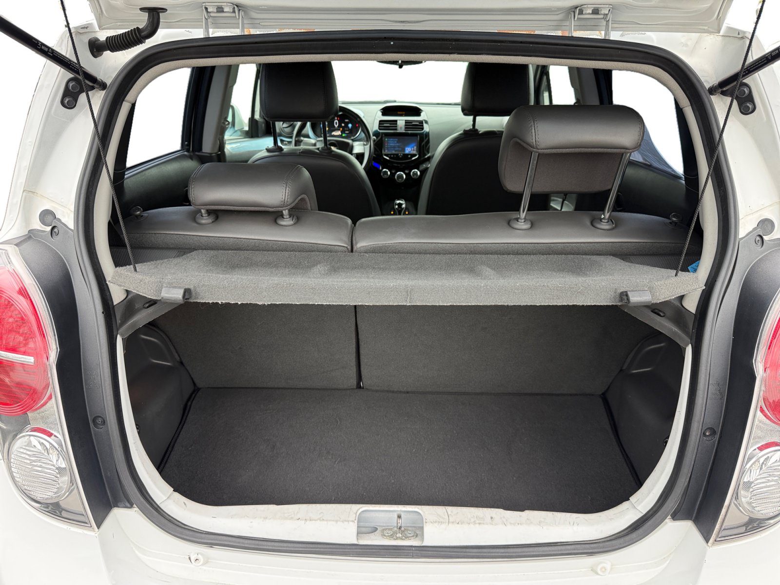 Used 2014 Chevrolet Spark LT FWD image 17