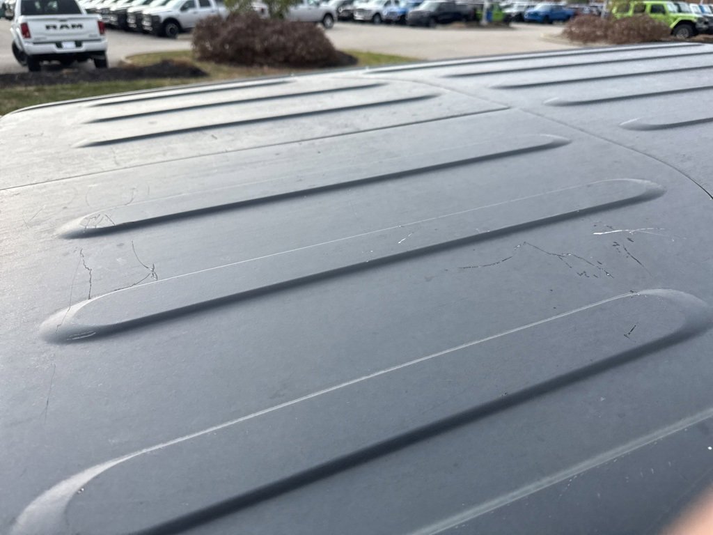 Used 2014 Jeep Wrangler Unlimited Sahara w/ Connectivity Group image 13