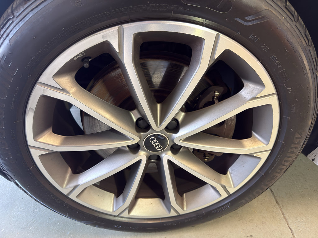 Used 2022 Audi Q4 e-tron Premium Plus AWD/4WD image 36