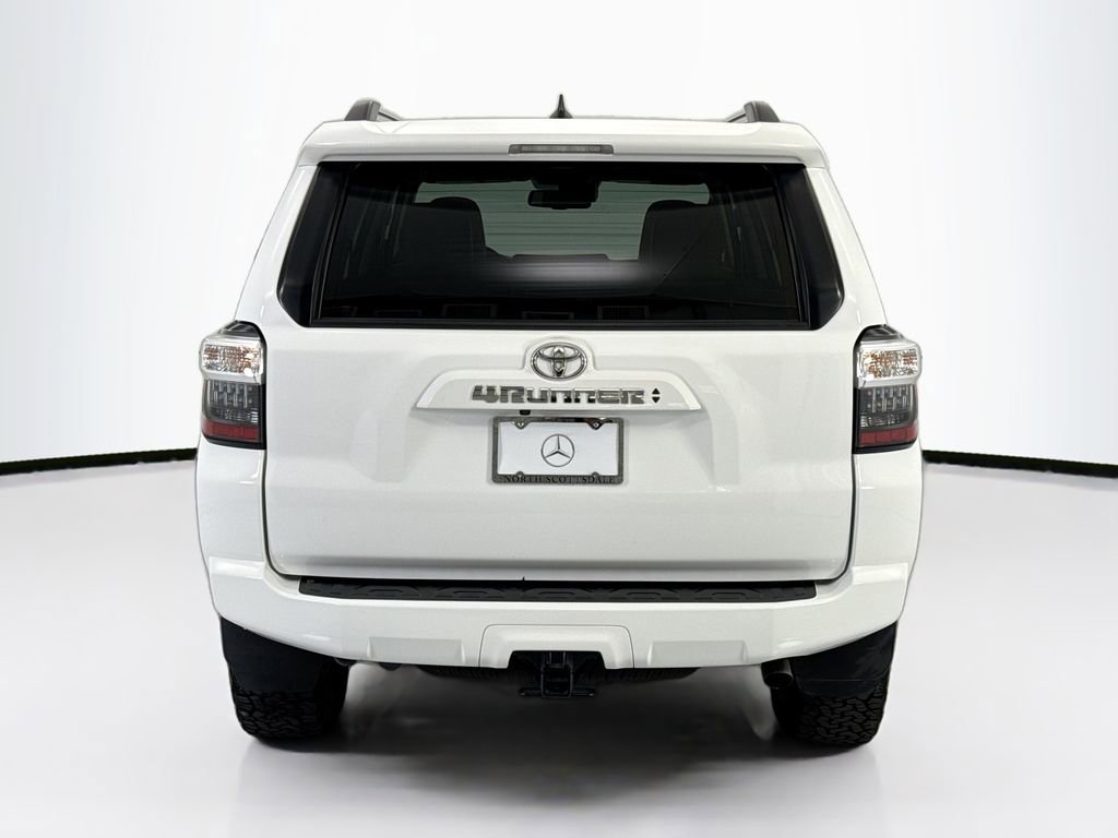 Used 2022 Toyota 4Runner SR5 Premium w/ Moonroof Package AWD/4WD image 6