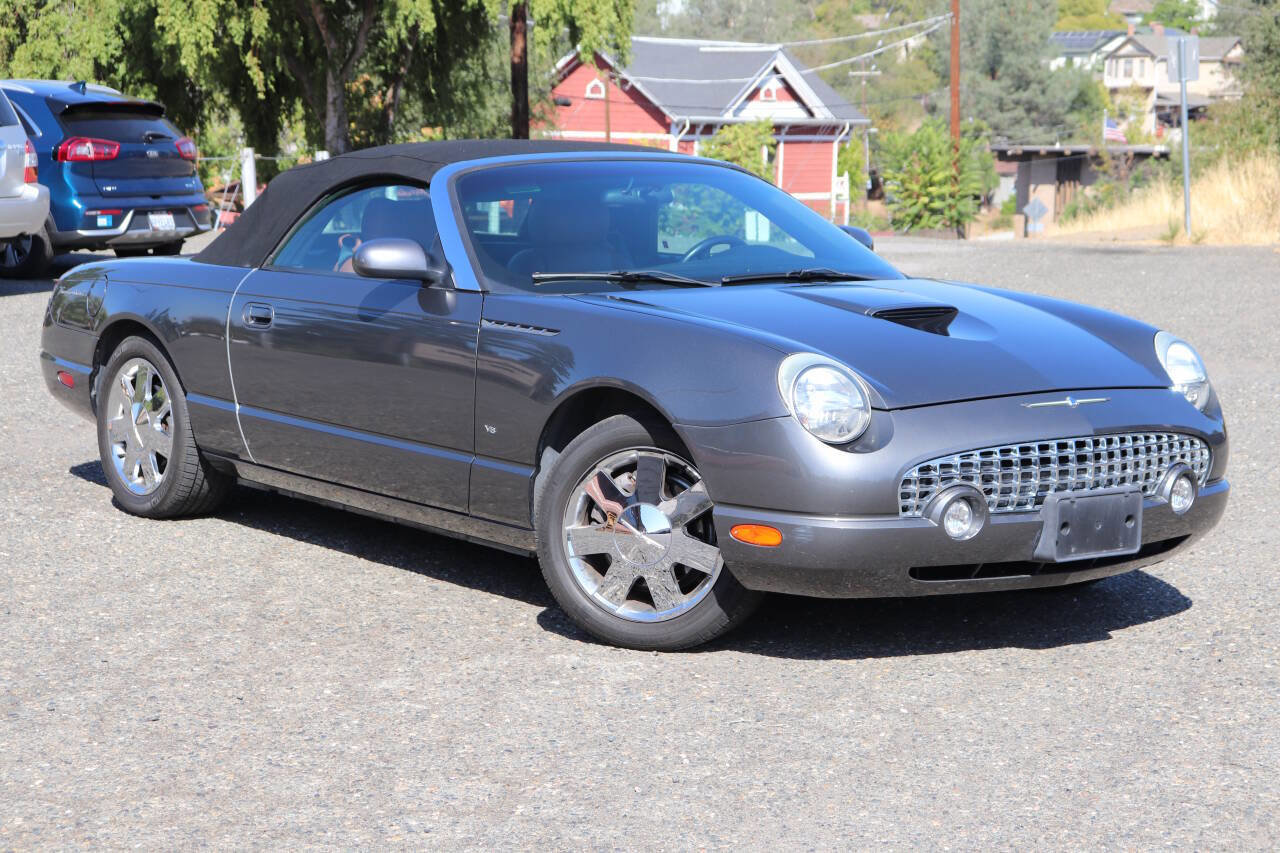Used 2003 Ford Thunderbird image 32
