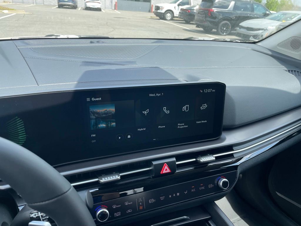 New 2026 Kia Sportage AWD Hybrid image 16