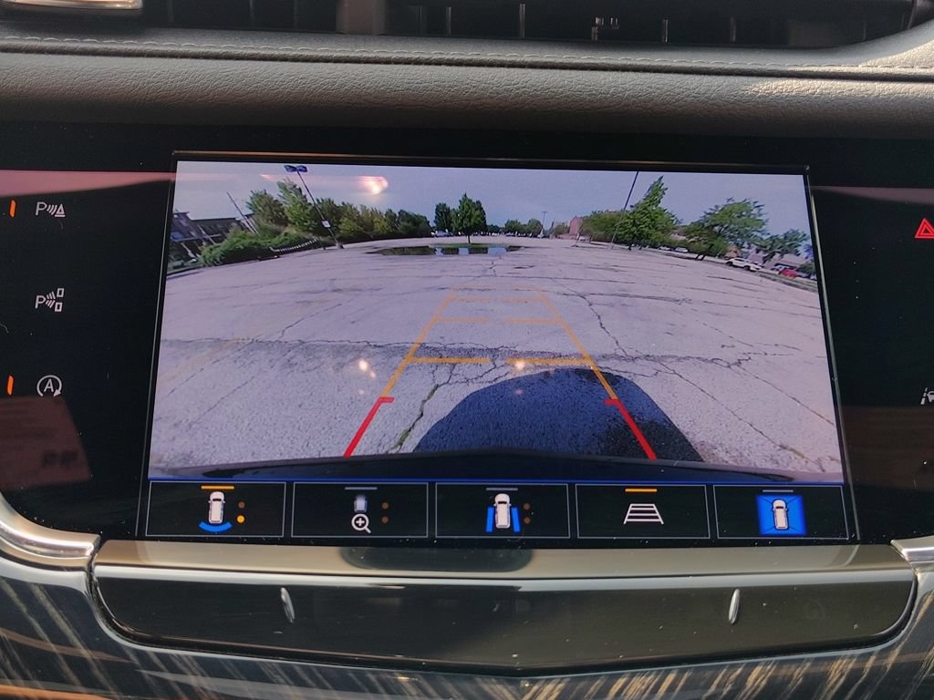 Used 2023 Cadillac XT6 Premium Luxury w/ Technology Package AWD/4WD image 28