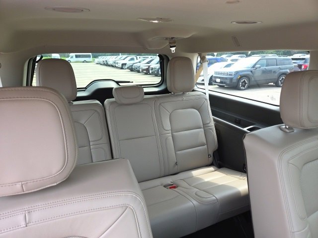 Used 2022 Lincoln Navigator L Reserve image 51