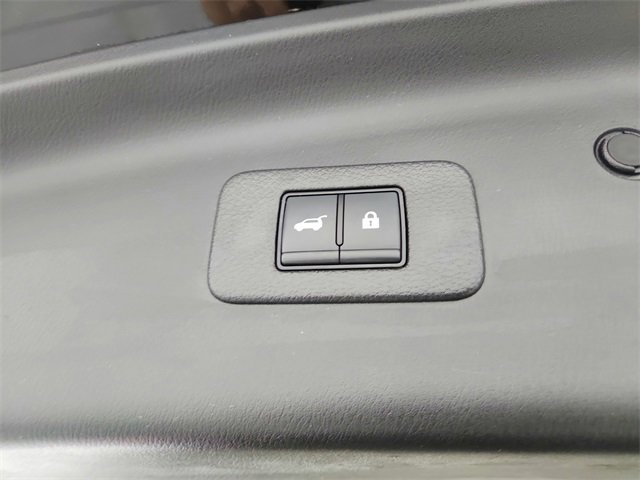 Used 2024 Nissan Armada SL w/ Captain's Chairs Package image 47