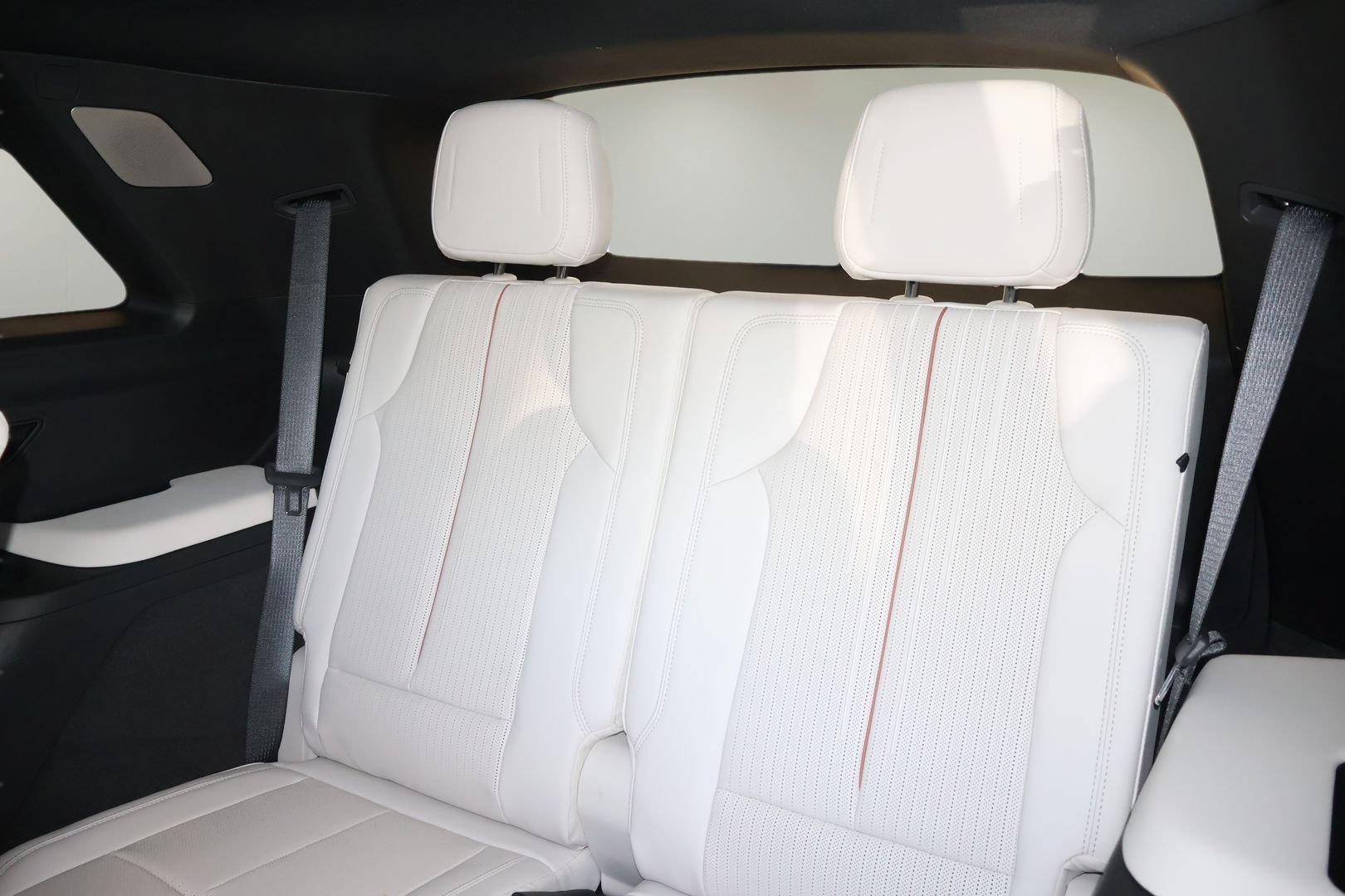 New 2026 Cadillac Vistiq Luxury AWD/4WD image 16